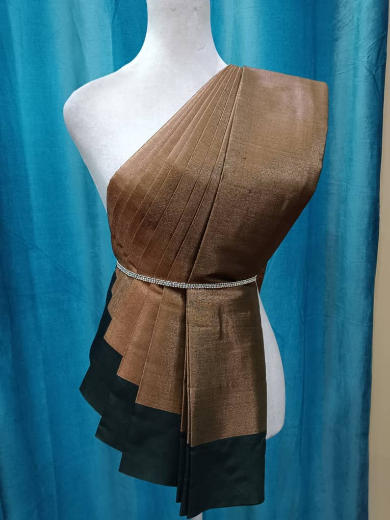 Thumbnail: shining saree