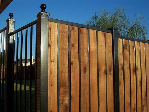 22b_Custom-Iron-Wood-Full-Privacy-Fence-500x376.jpg