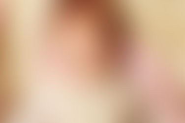 Lifestyle family session with the baby