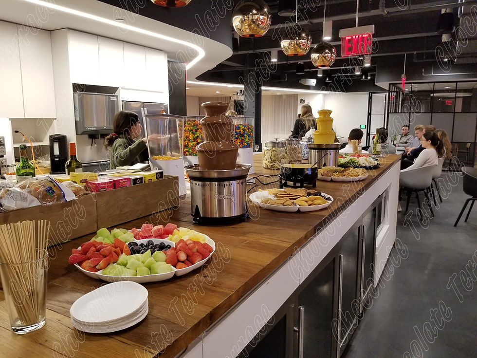 Thumbnail: «18" Mini Сookies & Fruits up to 30 guests start $289.99»