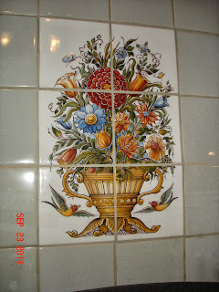 Artful photos and porcelain tiles adorn the inn