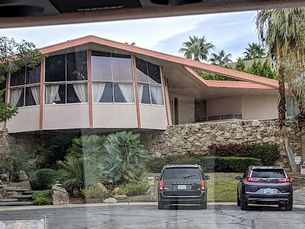 Celebrity Tours - Priscilla Presley: back in Palm Springs, where the couple honeymooned