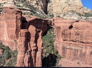 'Copter ride over Sedona offers spectacular viewing, bird's eye glide