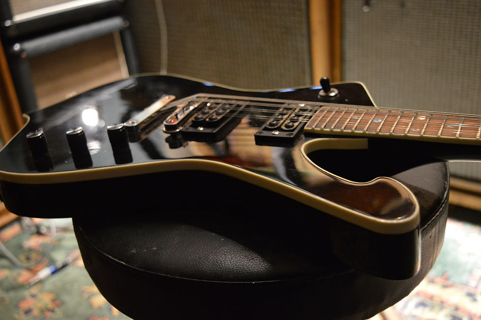 Thumbnail: Iceman 8 String Electric Mandolin Solid Body eMando