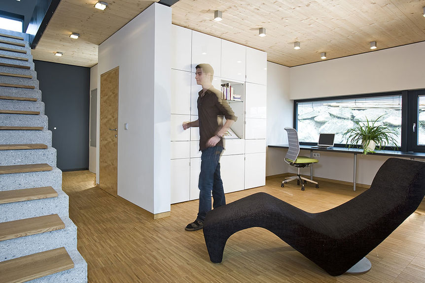 Haus in Gerlosberg, Offenes Arbeitszimmer als Gang