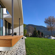 Ausbau, Gartengestaltung mit schwebender Terrasse