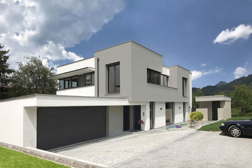 Haus in Niederndorf, Gegliederte Fassade