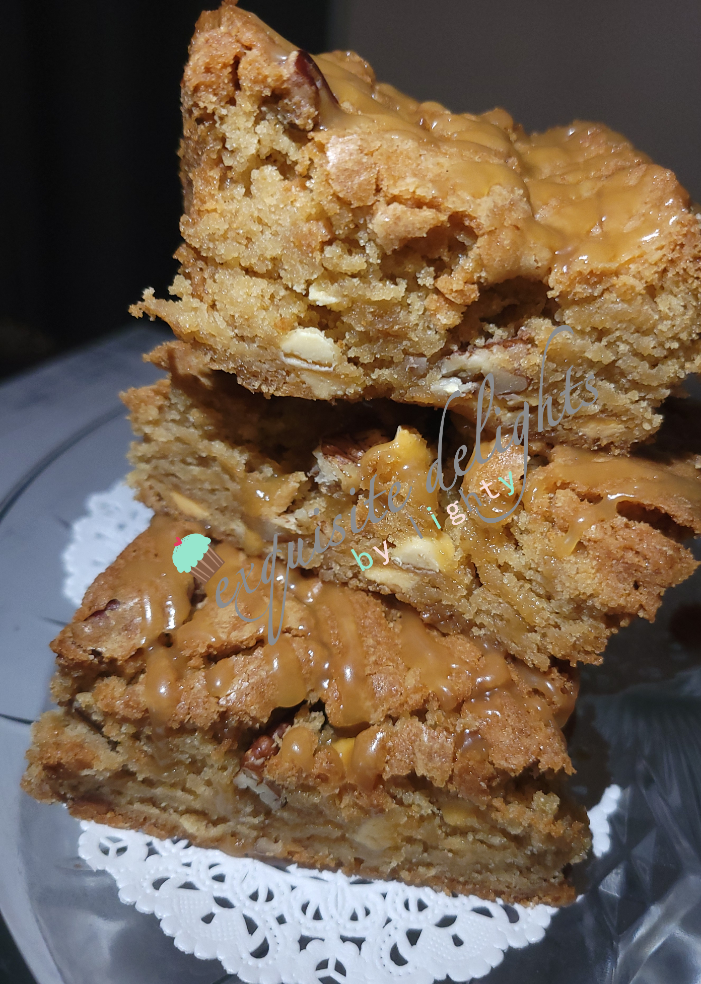 Caramel Pecan Blondies