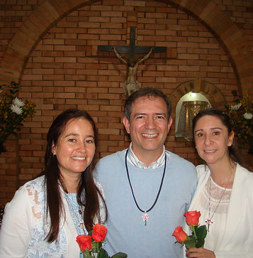 Lilian-JuanCarlos-Marcela2018.JPG