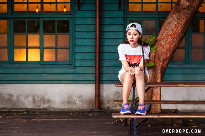 FILA潮流跑鞋, 夏天穿搭, 運動時尚, 輕便舒適, 高質量材料