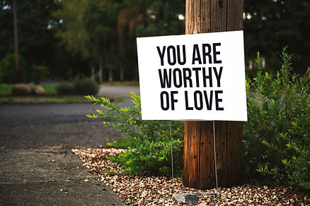 you are worthy of love. אתה ראוי להיות אהוב, את ראויה להיות אהובה. כולם ראויים להיות אהובים