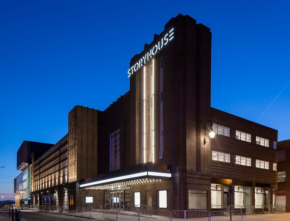 Applelec rim and return illuminated built up letters