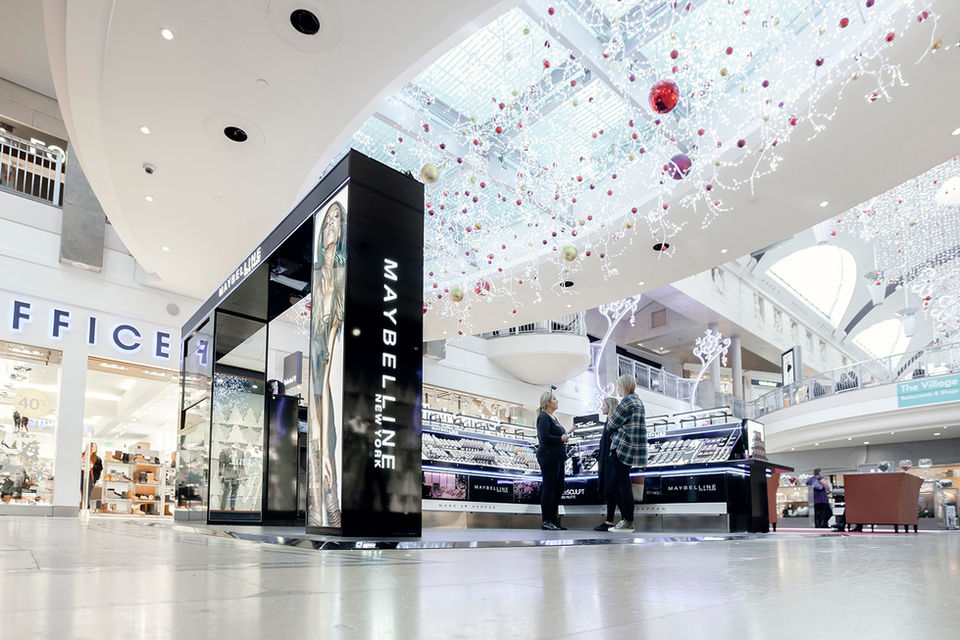 Maybelline Bluewater 004 LR.jpg