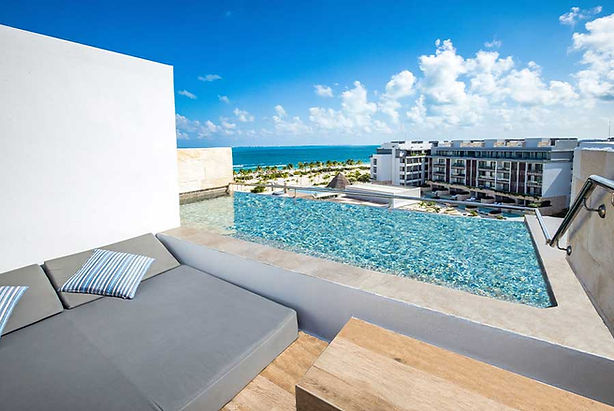 elegance-club-plunge-pool-suite3-majestic-elegance-costa-mujeres.jpg