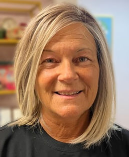 Short blonde wig topper Ego Salon Vermont