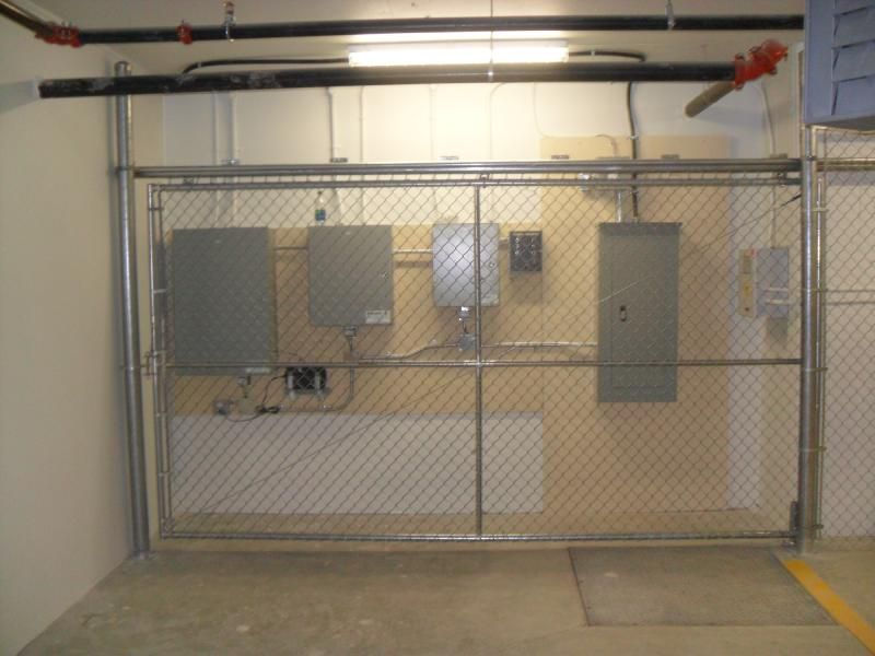 Commercial security fence