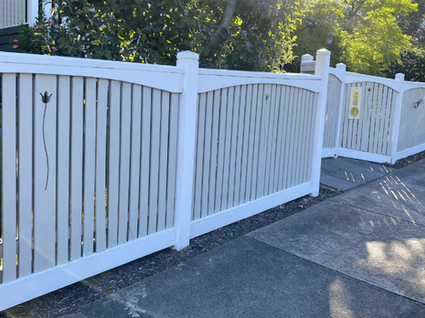 wood fence intallers-min.png