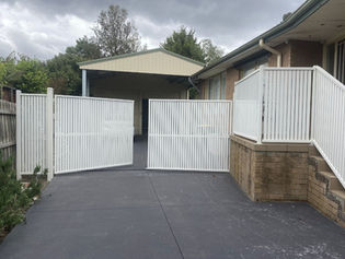 Swing Gate Options in Hawthorn East – A Blend of Strength and Style