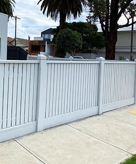 timber-picket-fence (20).jpg