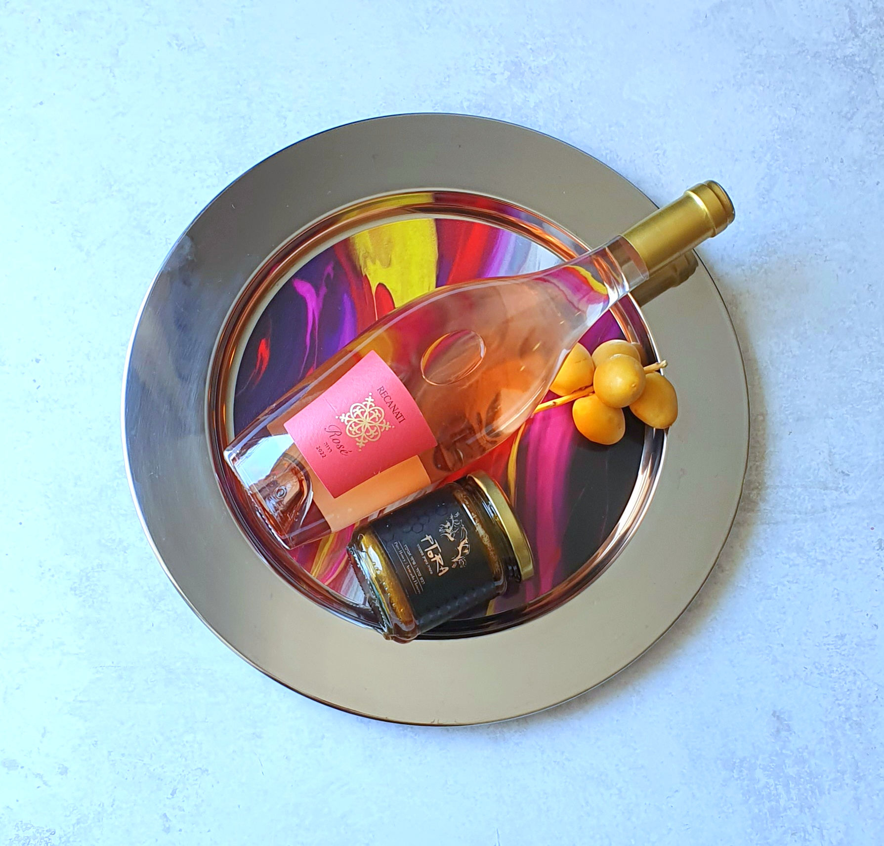 Large Round Tray With Wine & Honey