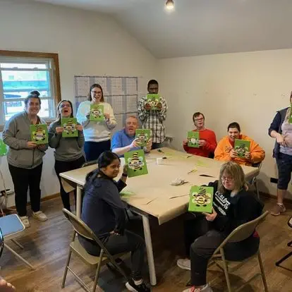 DayProgramGroupWGreenPlaques-01