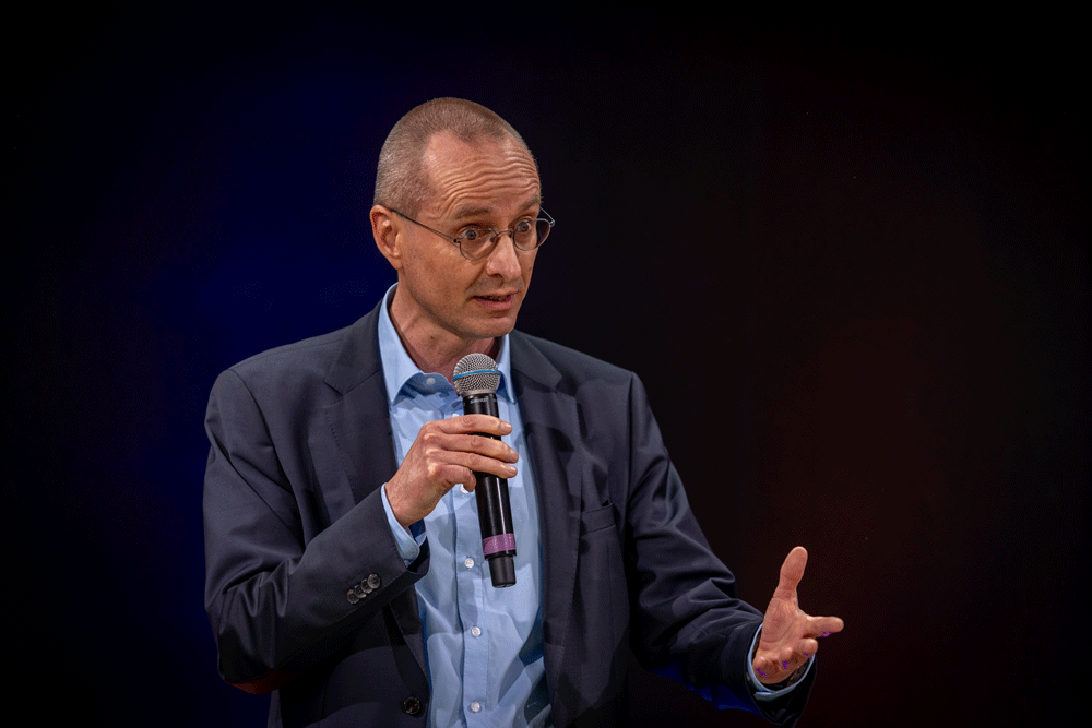 Speaker Oliver Wunsch
