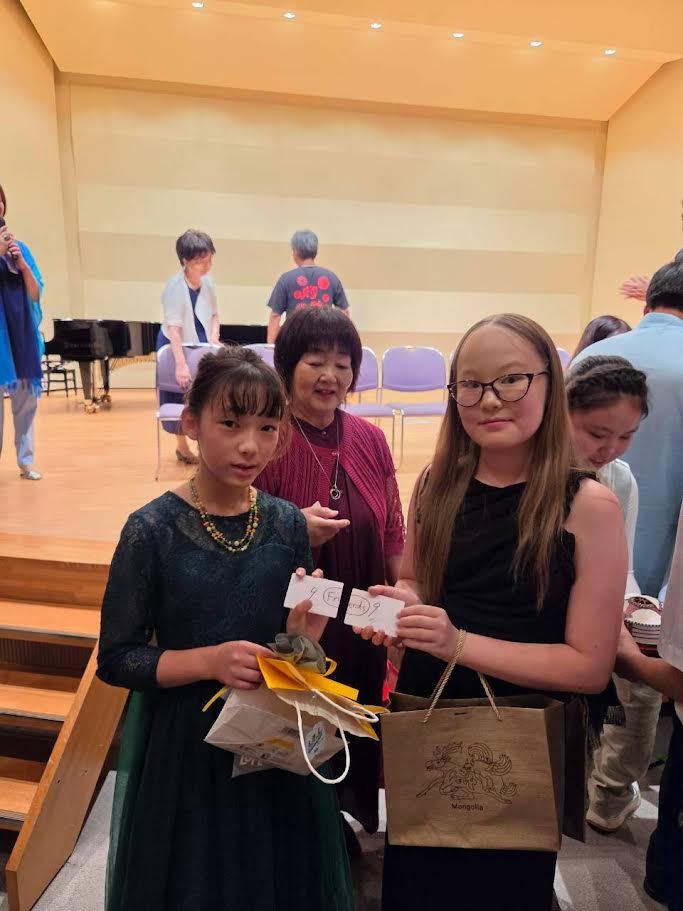 モンゴルと日本の子供たちのためのピアノコンサート