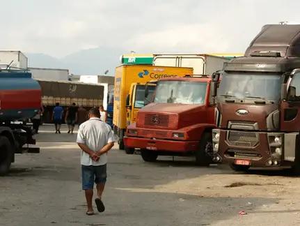 Além das unidades móveis, a estrutura de atendimento contará com unidades semifixas.