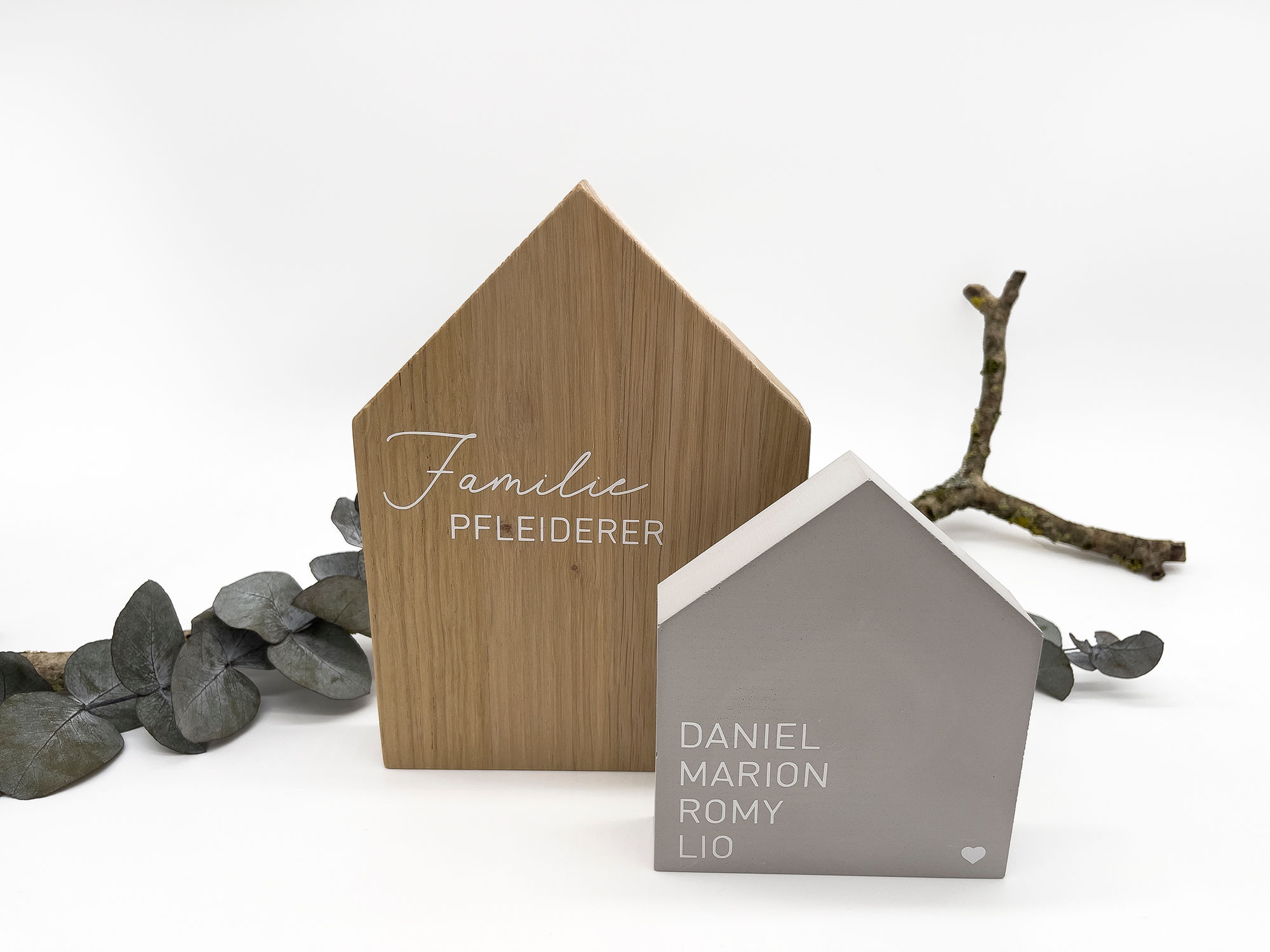 Dekohaus aus Eiche & Beton