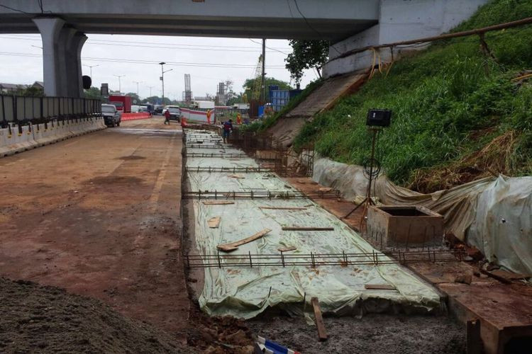 Pekerjaan konstruksi Tol Jakarta Cikampek elevated.(Jasa Marga)