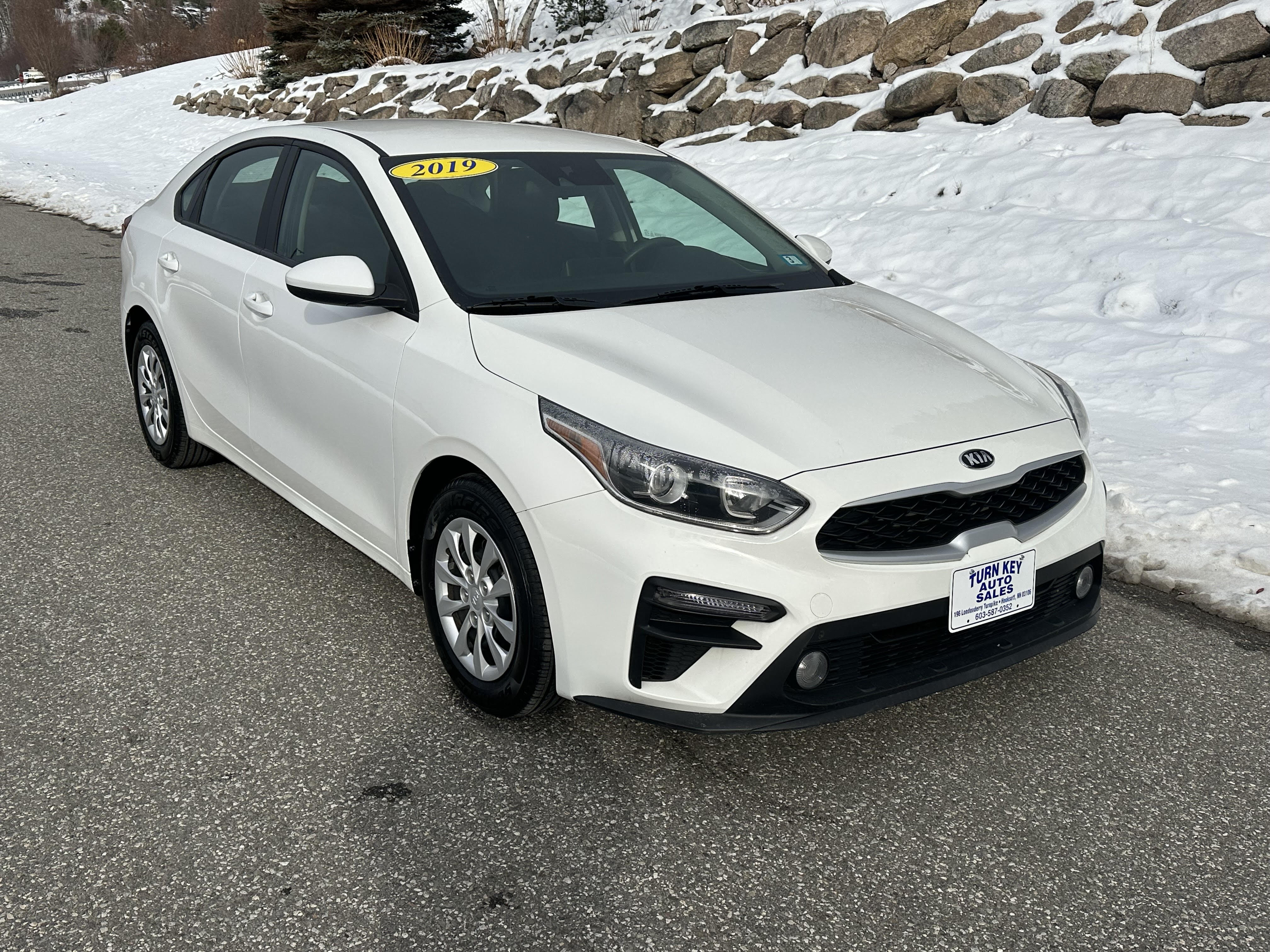 2019 Kia FORTE FE's photo