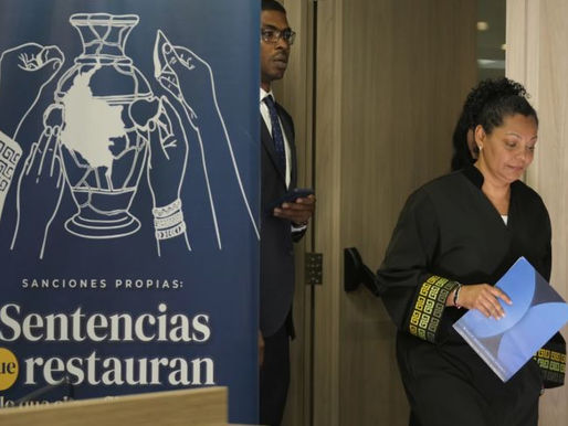 Tribunal de Paz de Colombia condena a exlíderes de las FARC por su papel en miles de secuestros.