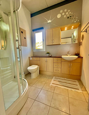 005_bedbath_cyprus_holiday_rental_villa_Protaras.jpg