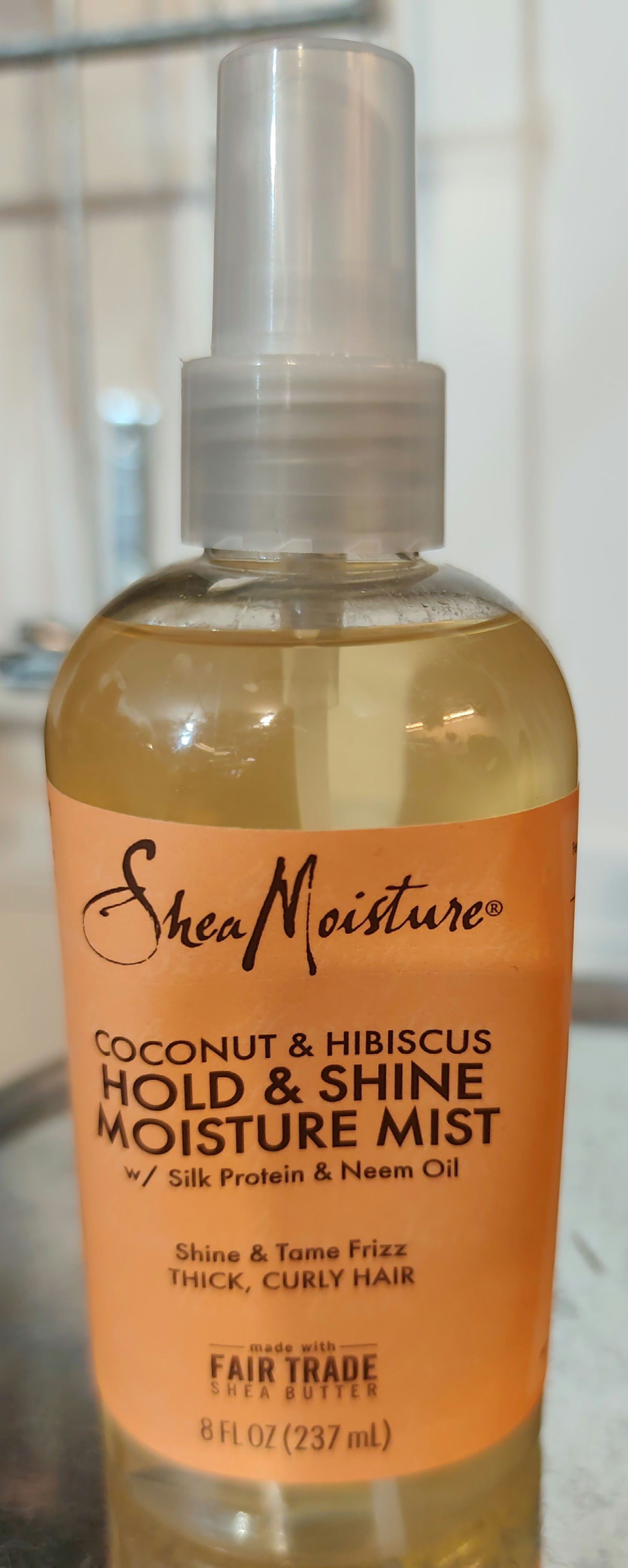 Shea Moisture Coconut and Hibiscus Hold and Shine  Moisture Mist 237ml