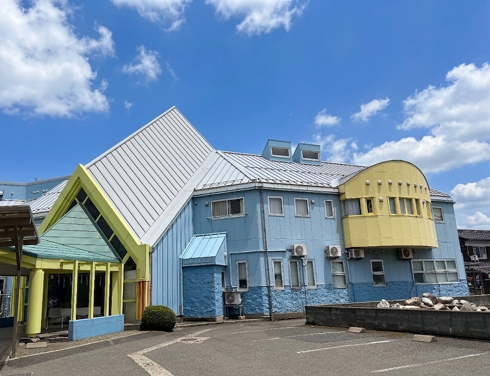 社屋青空.png