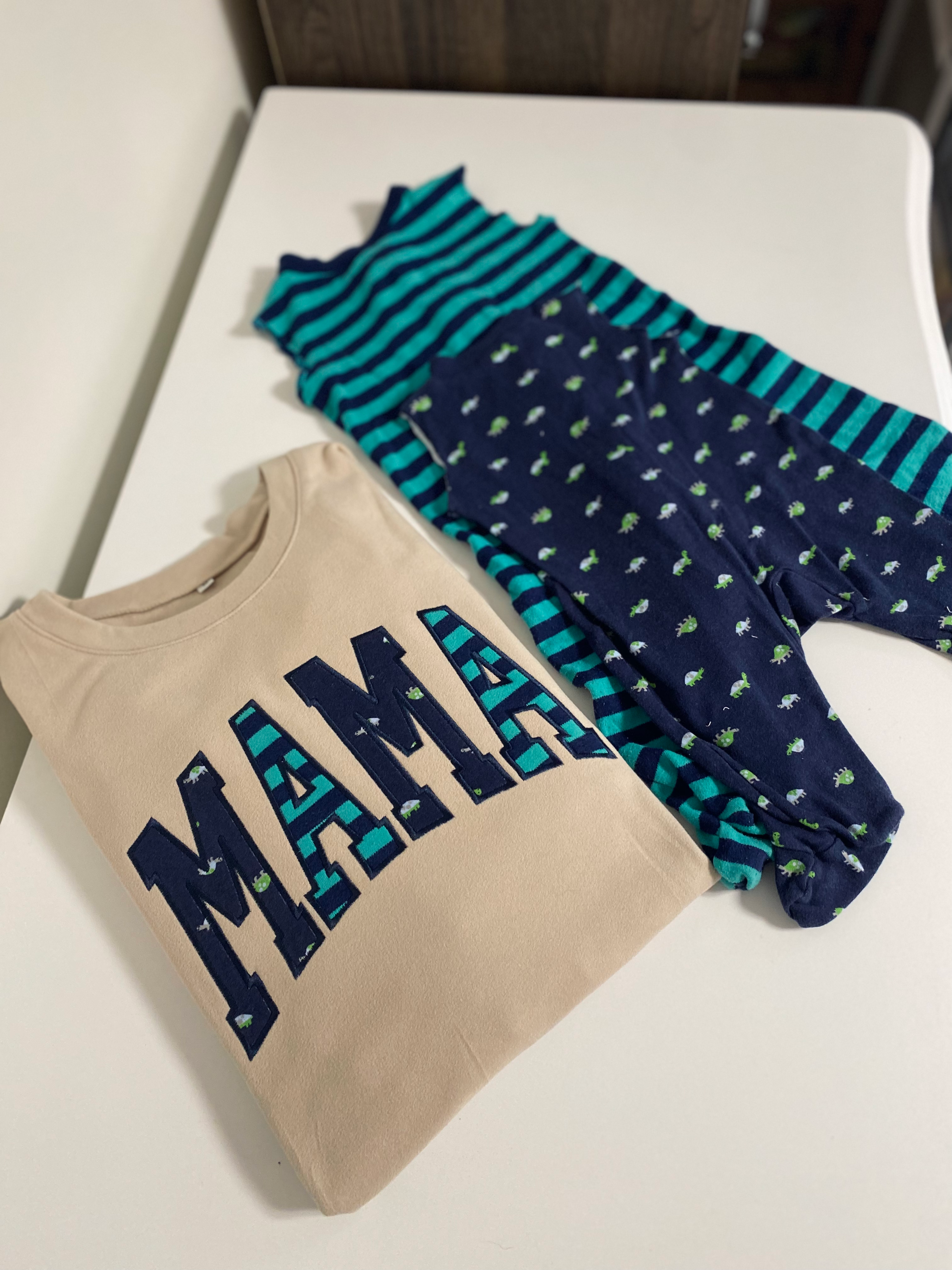 CUSTOM KEEPSAKE MAMA CREWNECK