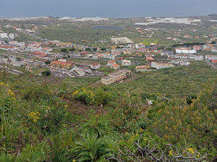 CALLES, PLAZAS Y SENDEROS. (IV) por María Elena Moreno.