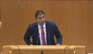 EL SENADOR HERREÑO
