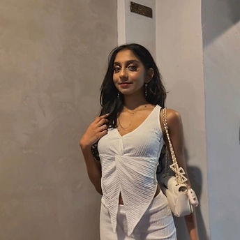 makeup artist dhivyah