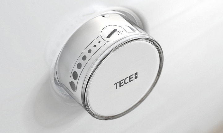 Thumbnail: Tece one douchewc met koud en warm water functie inclusief softclose zitting
