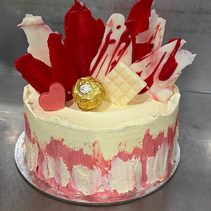 Vanilla sponge with mixed berries filling