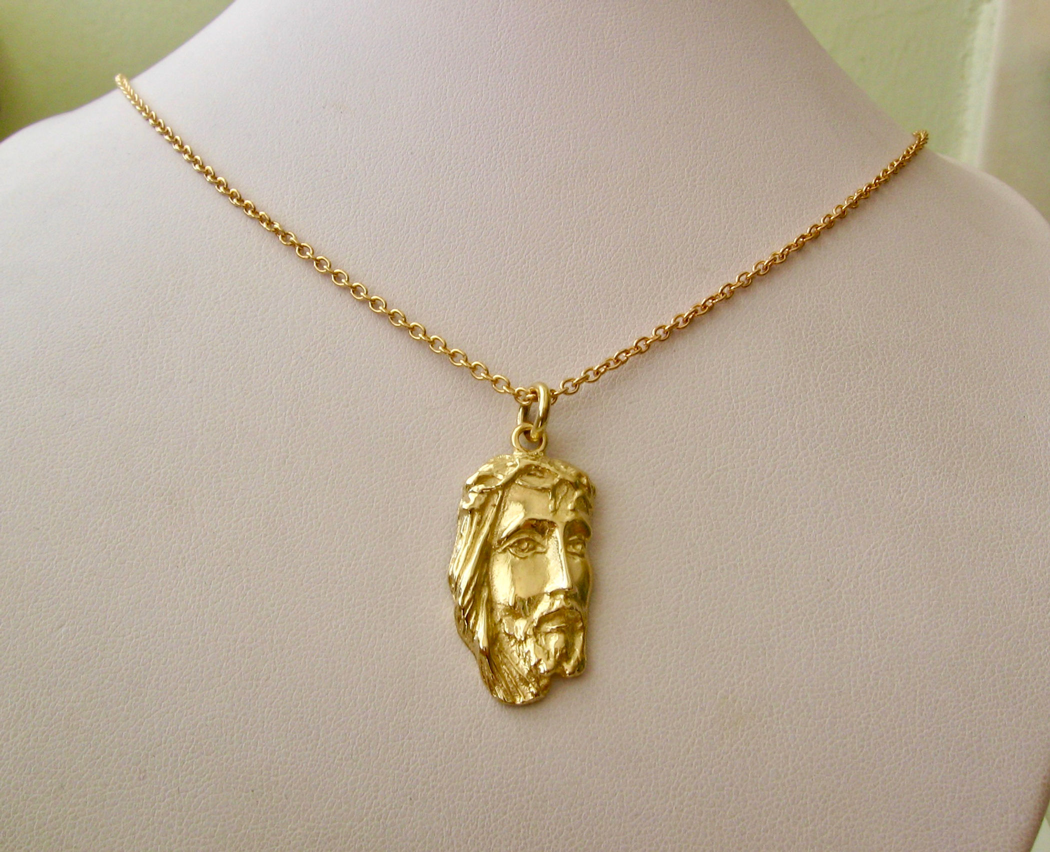 LARGE GENUINE 9K 9ct SOLID GOLD JESUS HEAD Pendant