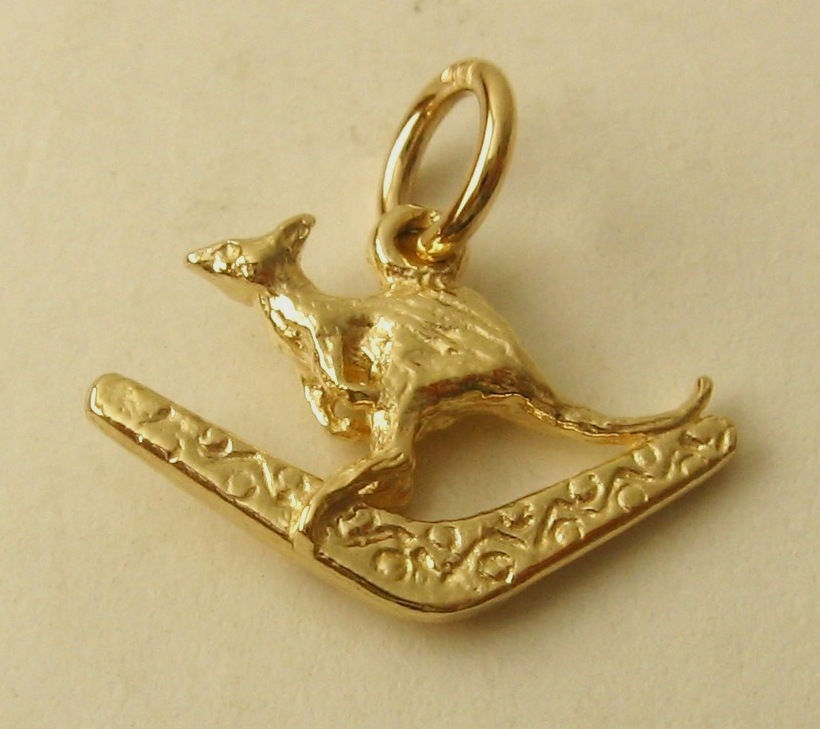 Thumbnail: GENUINE SOLID 9ct YELLOW GOLD 3D KANGAROO with BOOMERANG CHARM/PENDANT