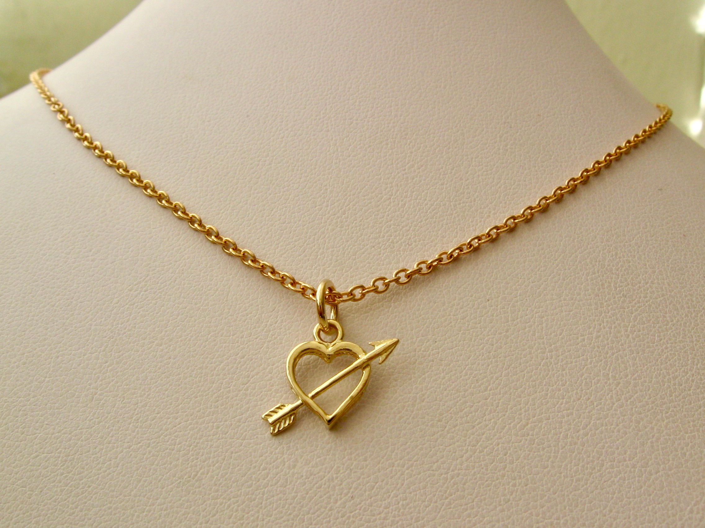 GENUINE SOLID 9ct YELLOW GOLD LOVE HEART and ARROW CHARM/PENDANT VALENTINE GIFT
