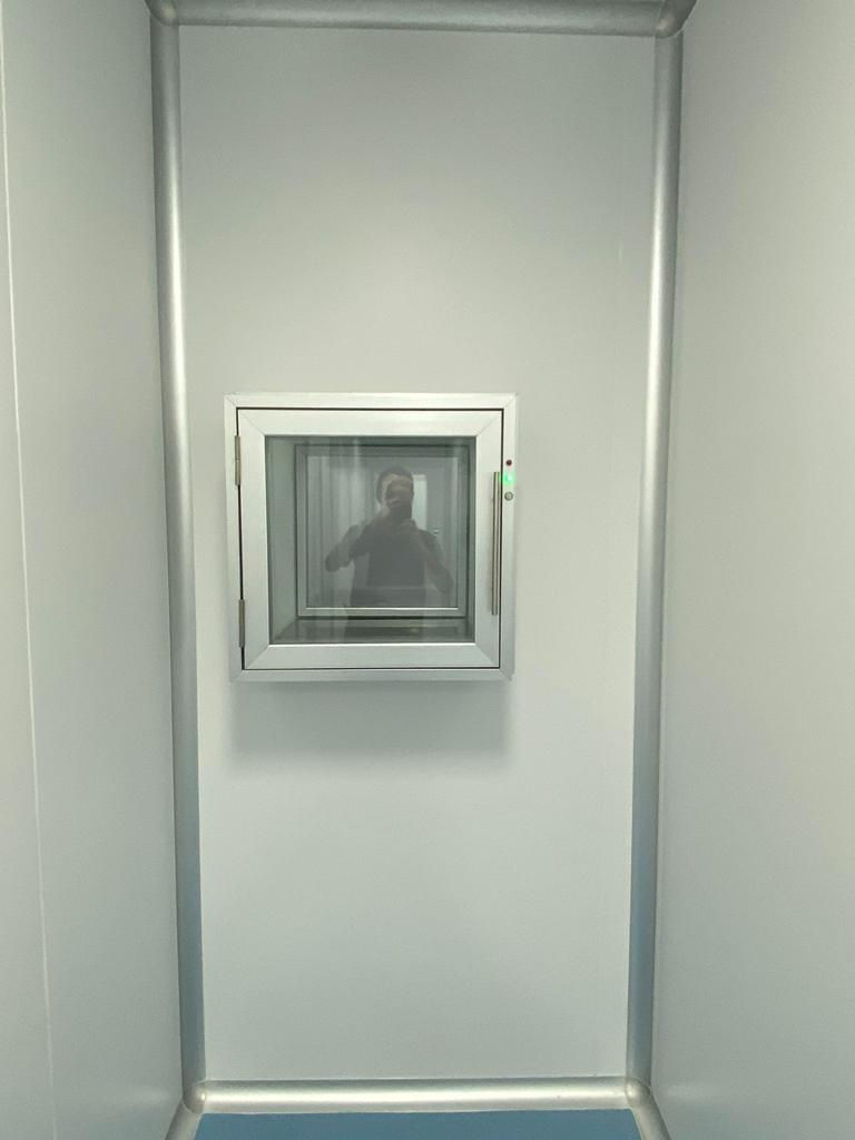 Pass Through Sala Limpa