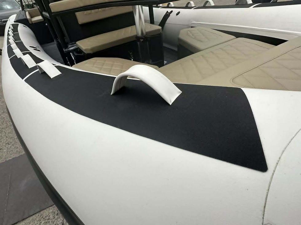 Thumbnail: Versa 760 25ft Luxury Sport Aluminum RHIB