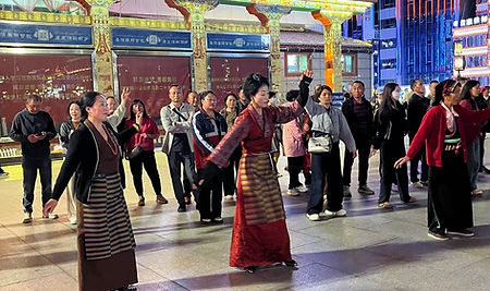 Dansen in Kangding