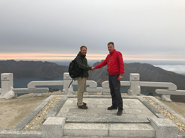 Jan en Jan bij Mt. Paektu, Noord Korea