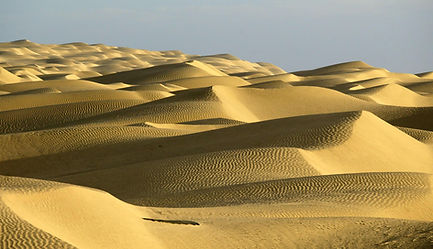 Zandduinen in Taklamakan Woestijn