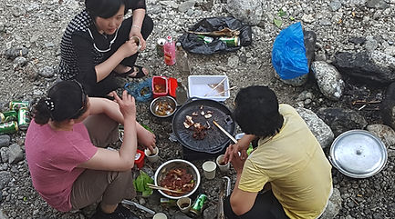Picknicken bij Mt. Myohyang